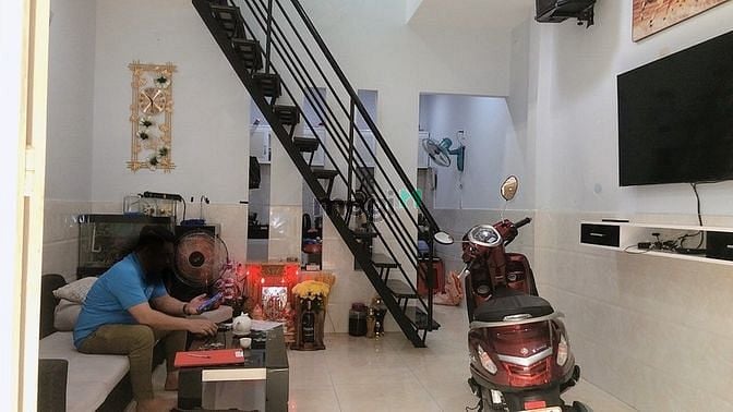 Hình ảnh HOT... Nhà sát Aeon Tân Phú - ngang 4m bề thế - nhỉnh 3 tỷ