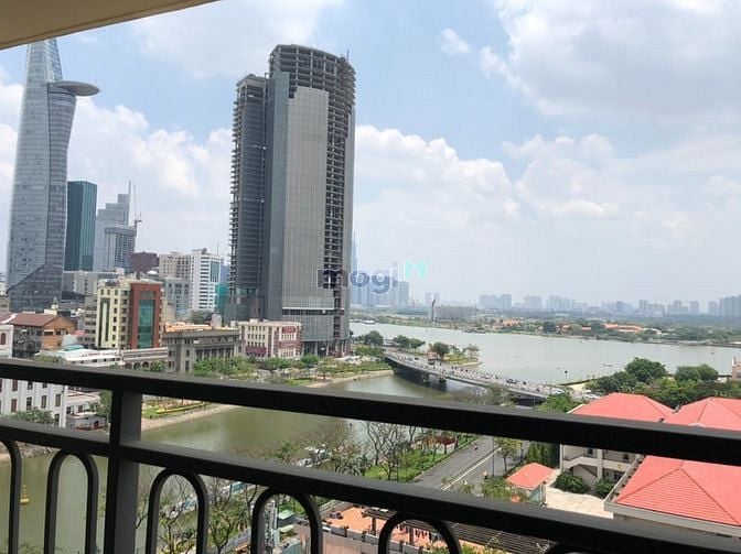 Hình ảnh Cho thuê căn 2PN 88m2 SaiGon Royal Q4 NT cơ bản view Bitexco giá 17 tr