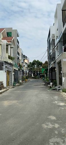 Hình ảnh Bán Lô Đất 60m2 Đường 102 Lã Xuân Oai,Tăng Nhơn Phú A