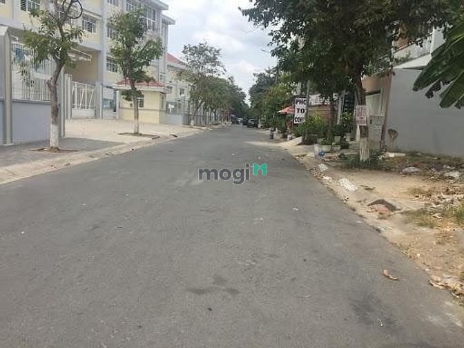 Hình ảnh Cần bán nhanh lô đất mặt tiền đường CHÁNH HƯNG  hàng hiếm