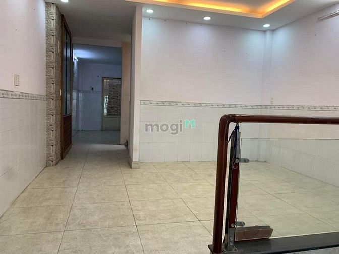 Hình ảnh Cần Bán Căn Nhà Giá Cực Tốt Nguyễn Thị Thập,3 Tầng,Nhỉnh 100tr/m.