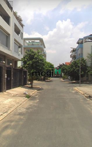 Hình ảnh Kẹt tiền bán đất đường Đặng Thùy Trâm,P13, BThạnh.SHR, giá2.8 tỷ. 80m2