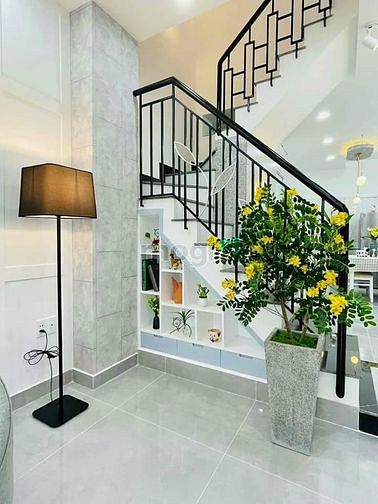 Hình ảnh 2TỶX có ngay nhà sát vòng xoay PHÚ LÂM 1TR2L SHR