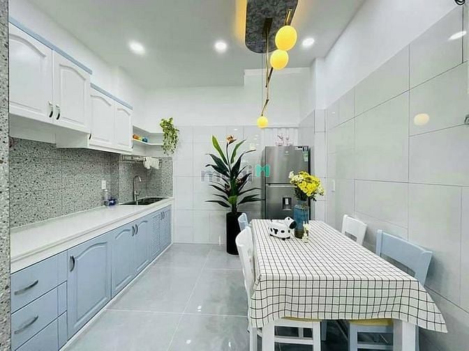 Hình ảnh 2TỶX có ngay nhà sát vòng xoay PHÚ LÂM 1TR2L SHR