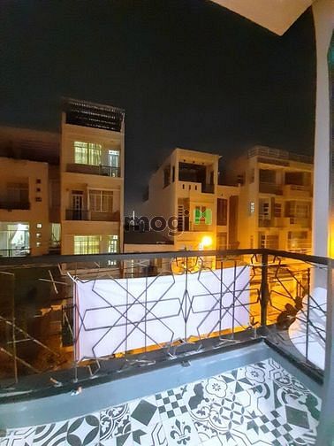 Hình ảnh CH xinh Q7 gần Vivo giá sinh viên