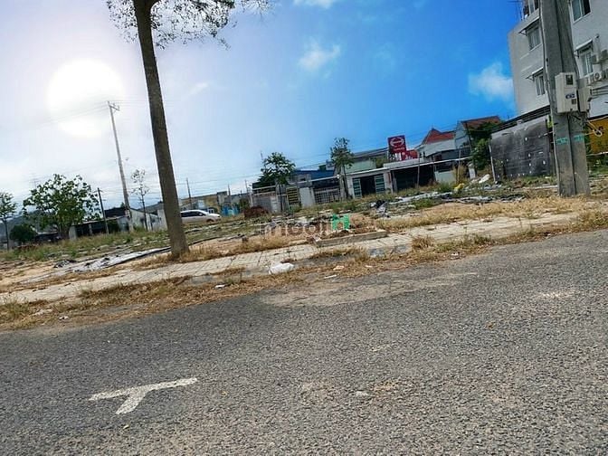 Hình ảnh Đáo hạn Ngân hàng chủ bán gấp 100m2 giá có 2ty