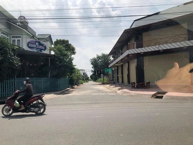 Hình ảnh Lớn tuổi cần bán miếng đất ở tân tạo, bình tân