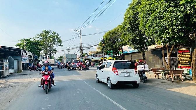 Hình ảnh Cần bán gấp lô ngay mặt đường Phạm Hùng