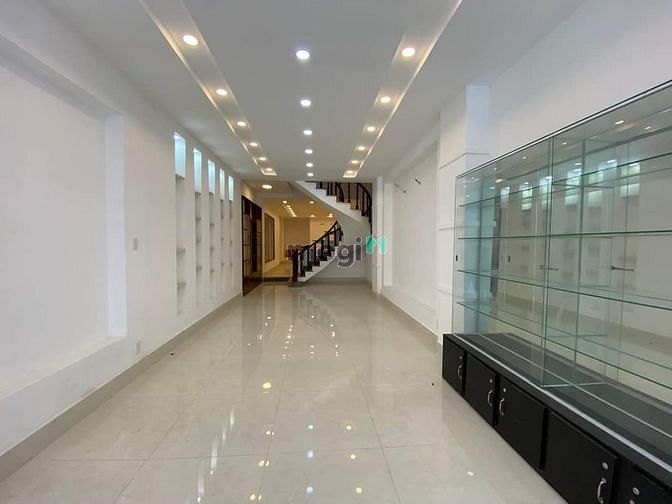 Hình ảnh Bán CHDV TRUNG TÂM QUẬN 10 - Siêu Phẩm