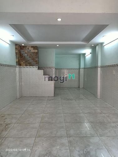 Hình ảnh Nhà HXH Đường Bình Long, Quận Tân Phú, Cách MT 10m, SHR, Pháp Lý Chuẩn