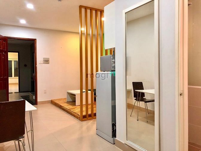 Hình ảnh Studio cửa sổ kính -Full Nt - nằm ngay trung tâm Quận 1