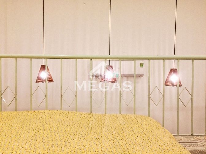 Hình ảnh CHDV có gác full nội thất cửa sổ ban công thoáng mát quận 10