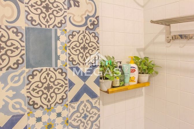 Hình ảnh CHDV có gác full nội thất cửa sổ ban công thoáng mát quận 10