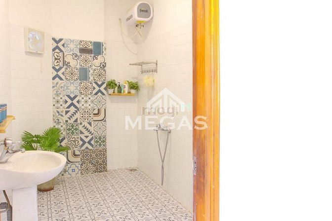 Hình ảnh CHDV có gác full nội thất cửa sổ ban công thoáng mát quận 10