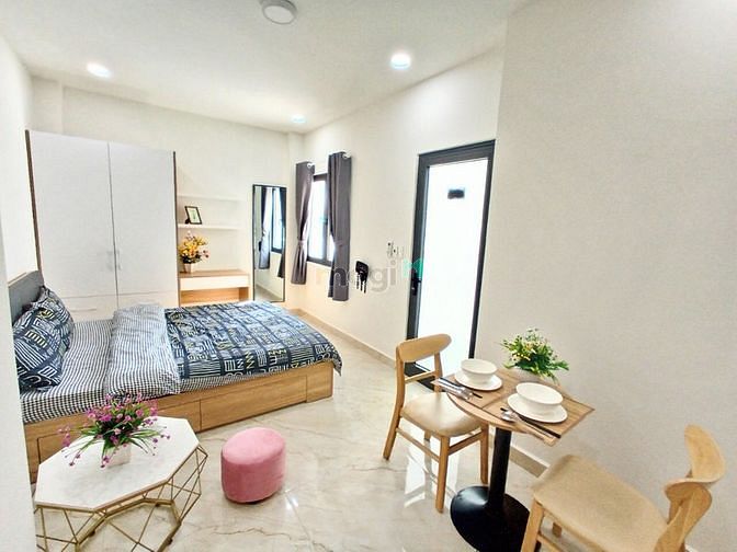 Hình ảnh phòng cửa sổ 40m2 rooftop, nội thất đầy đủ, Nguyễn Đình Chiểu Q3