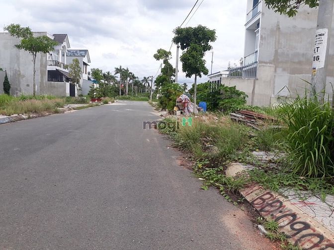 Hình ảnh Bán đất Đường Phạm Tấn Mười 100m2 Giá 850tr , sổ riêng