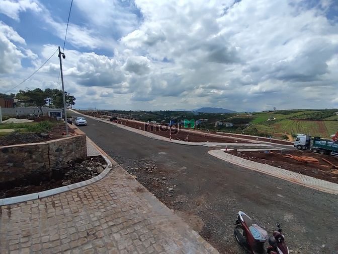 Hình ảnh Bán gấp đất Tản Đà ,xã Đambri cách trung tâm TP Bảo Lộc 5km sổ sẵn