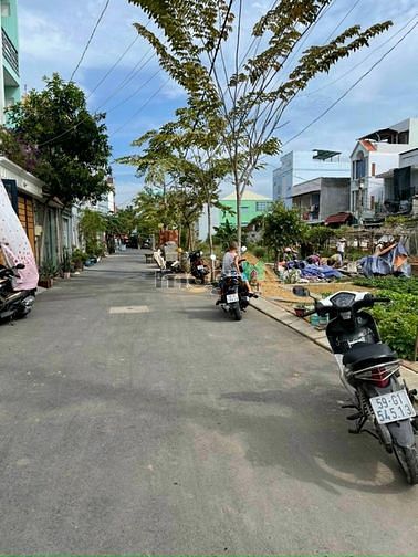 Hình ảnh Cần bán gâp lô đắt 62.8m2 .đường hồ bá phấn