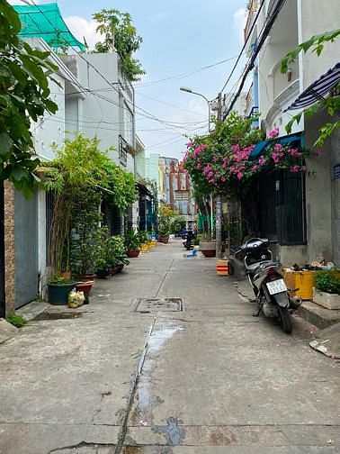 Hình ảnh Nhà cấp bốn hẻm xe hơi đường số 8,chợ Bình Long – 4x14m.