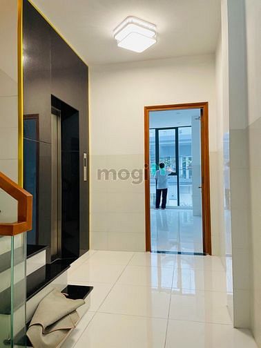 Hình ảnh Mặt Tiền Kinh Doanh 6 tầng - thang máy 7 phòng - 9 tỷ 5