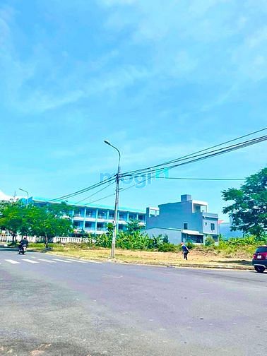 Hình ảnh Bán góc Phan Thao đường 10m5 và Đặng Nhơn đường 7m5 thuộc Hòa Xuân -đn
