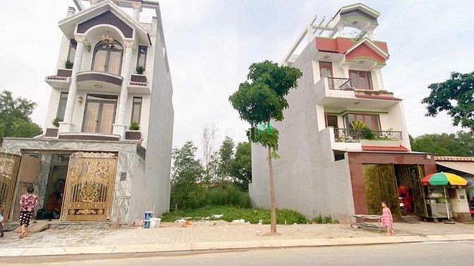 Hình ảnh Cần Bán Mặt Tiền Quận 2 Đường Trần Não Chính Chủ