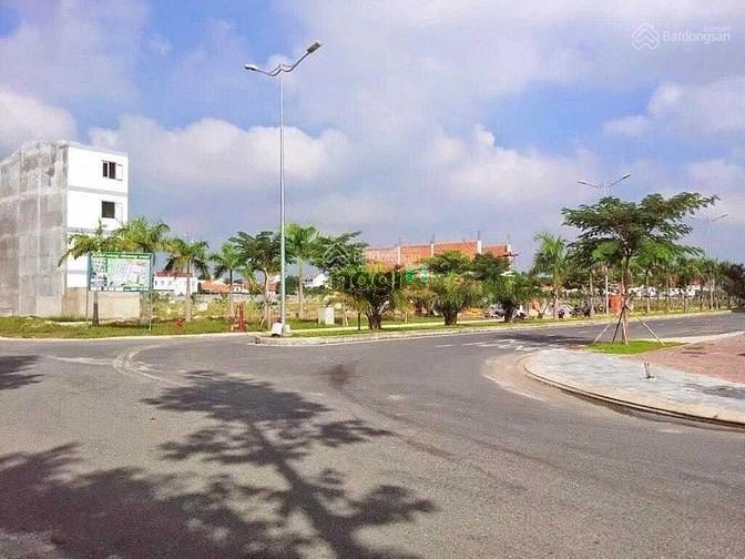 Hình ảnh Cần Bán Mặt Tiền Quận 2 Đường Trần Não Chính Chủ