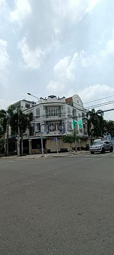 Hình ảnh Cho thuê biệt thự góc 2 mặt tiền gần Aeon