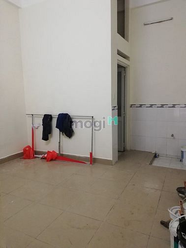 Hình ảnh Cho thuê nhà MT kinh doanh sầm uất gần Tân Hương