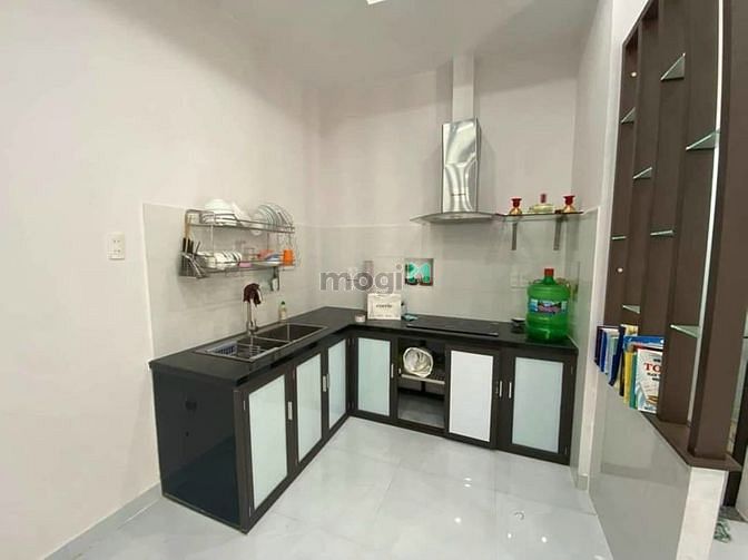 Hình ảnh bán nhà 3 tầng kiệt đỗ quang gần đường chính