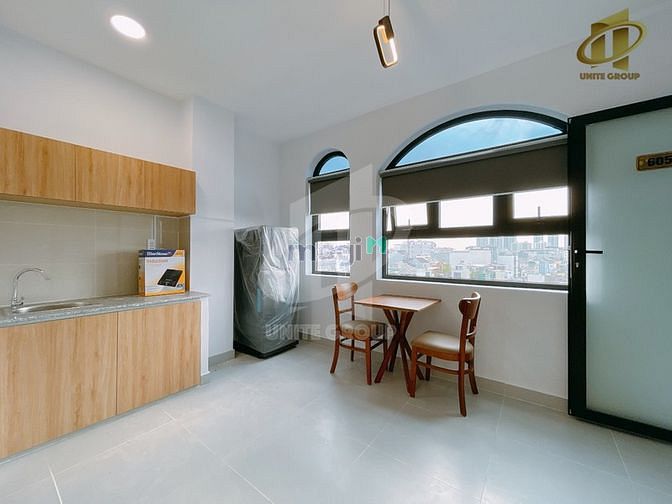 Hình ảnh CHDV Studio_Duplex Full nội thất mới xây Q7, Cửa sổ full siêu rộng