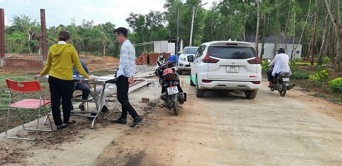 Hình ảnh Chỉ 420tr sở hữu ngay lô đất gần Vingroup