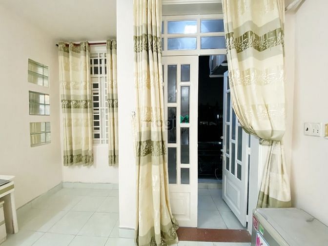 Hình ảnh 🌈 CHDV Bancon Ngay CV Làng Hoa full nội thất