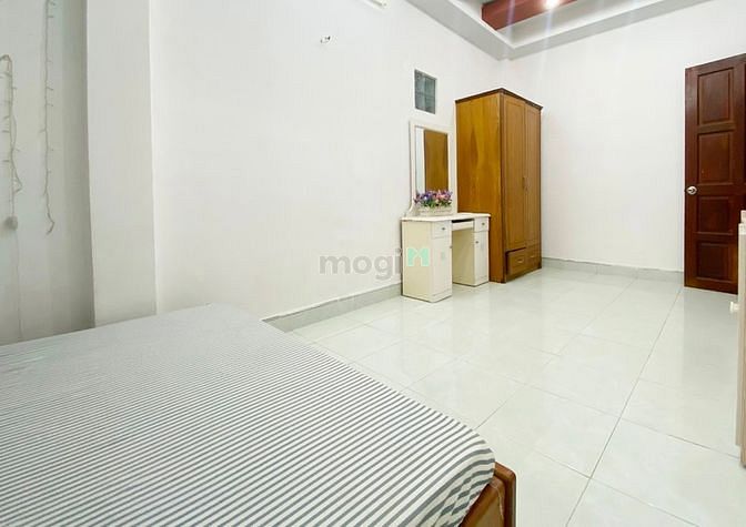 Hình ảnh 🌈 CHDV Bancon Ngay CV Làng Hoa full nội thất