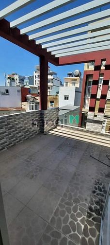 Hình ảnh Nhà mới đẹp - 5 phòng ngủ - Cách mặt tiền 20m