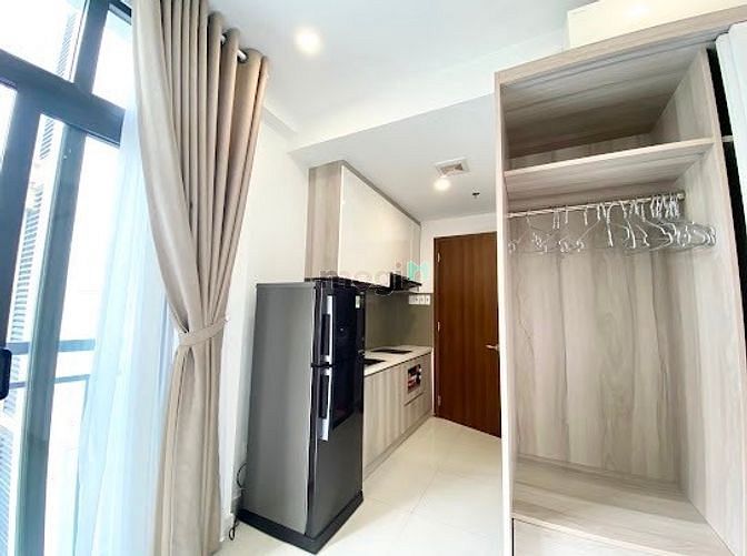 Hình ảnh Cân hộ dịch vụ quận Bình Thạnh, full nội thất, có cửa sổ rộng, sáng