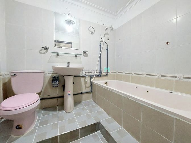 Hình ảnh Căn Hộ Cực Rộng, Có ban công, Ngay Trung Tâm Quận 1