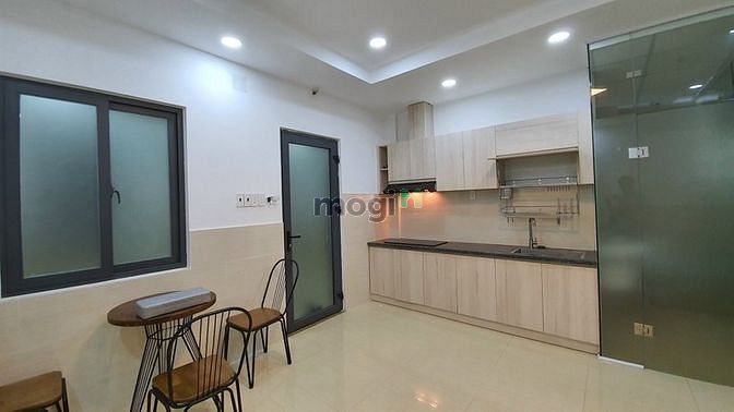 Hình ảnh CHDV FULL nội thất - máy giặt riêng - Trần Não