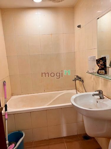 Hình ảnh Gia đình không ở cần cho thuê ( có 2 lầu - 14 , 15 )