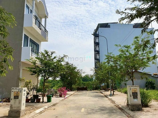 Hình ảnh Hẻm oto rẻ nhất an phú đông 4x16 2,75ty