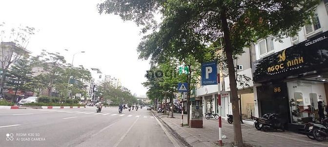 Hình ảnh Mặt Phố Ô Chợ Dừa nhà cấp 4 mặt tiền rộng.
