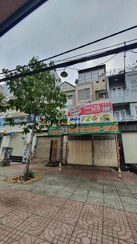 Hình ảnh Bán hai căn nhà mặt tiền Tạ Quang Bửu, Phường 5, Quận 8.