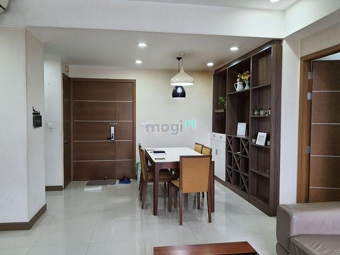 Hình ảnh Mb6623 nạp rút nhanh chóng cao cấp Saigon Airport, 3PN, full nội thất, view hồ bơi