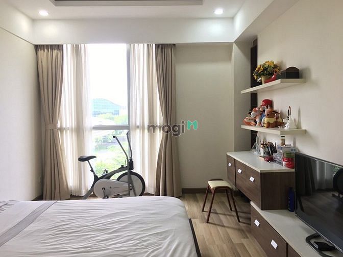 Hình ảnh Mb6623 nạp rút nhanh chóng cao cấp Saigon Airport, 3PN, full nội thất, view hồ bơi