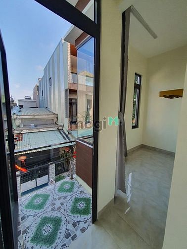 Hình ảnh Bán nhà 2 tầng 2 mặt kiệt oto TÔn Đản