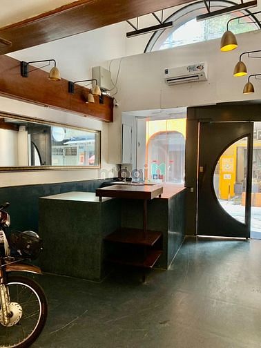 Hình ảnh Cho Thuê Văn Phòng Thoáng Mát Có Ban Công