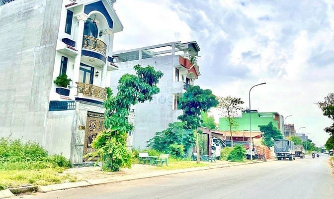 Hình ảnh Bán Gấp đất Hương Lộ 2, P. Bình Trị Đông A, Q. Bình Tân Gần Sân Bay