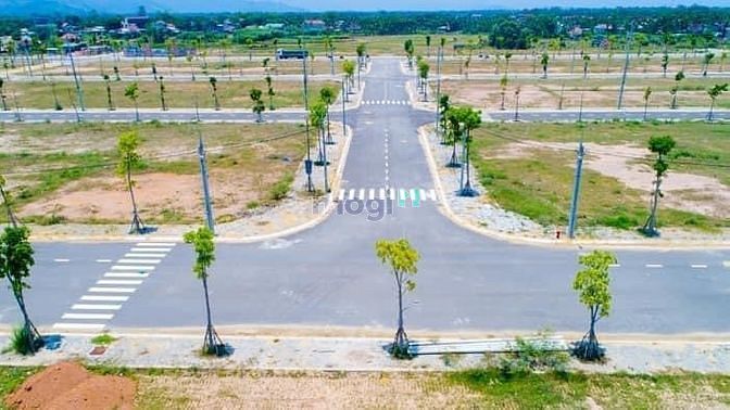 Hình ảnh Siêu phẩm đất nền tái định cư vai réo