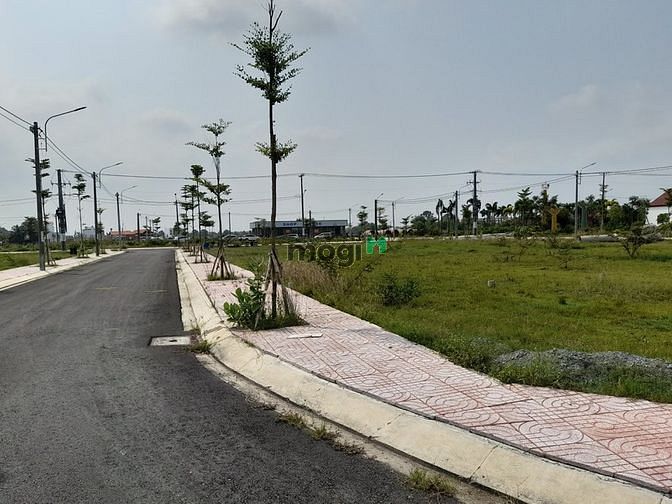 Hình ảnh Bán khẩn cấp 2 lô LK KDC TT.Bến Lức, Long An.
