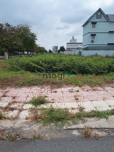 Hình ảnh Bán khẩn cấp 2 lô LK KDC TT.Bến Lức, Long An.